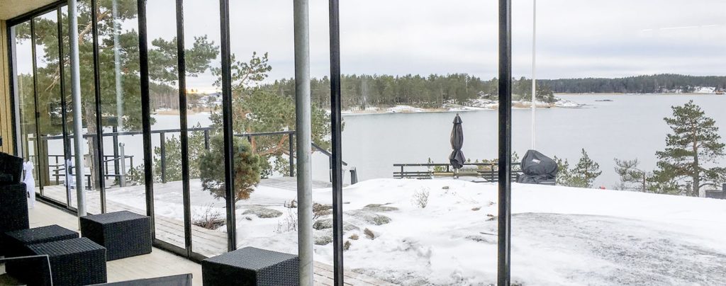 Lasikeskus Turku Terassilasit Liukulasit Parvekelasit Lasikaiteet Kaidelasit Lasiovet Terassikokonaisuudet